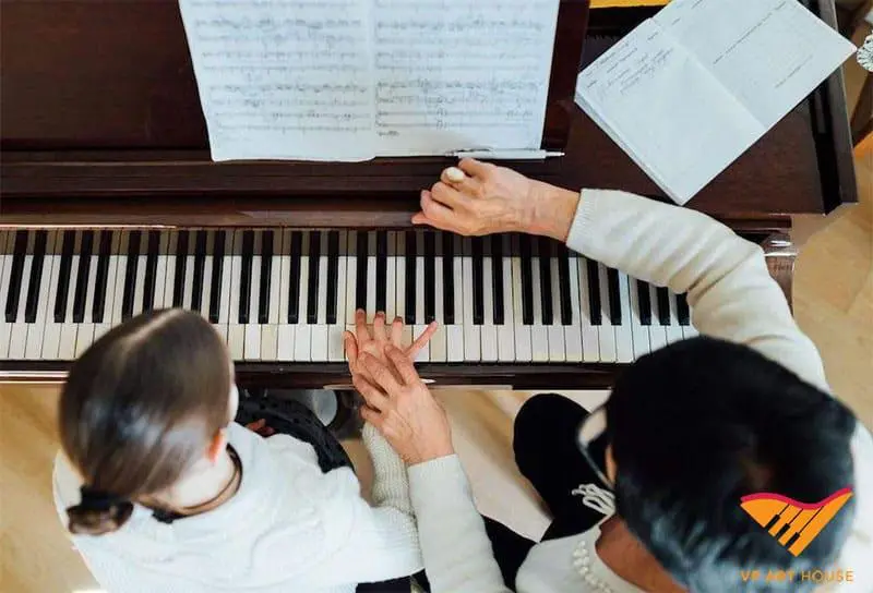 Độ tuổi nào học nhạc cụ tốt nhất cho bé? Học đàn piano từ mấy tuổi?