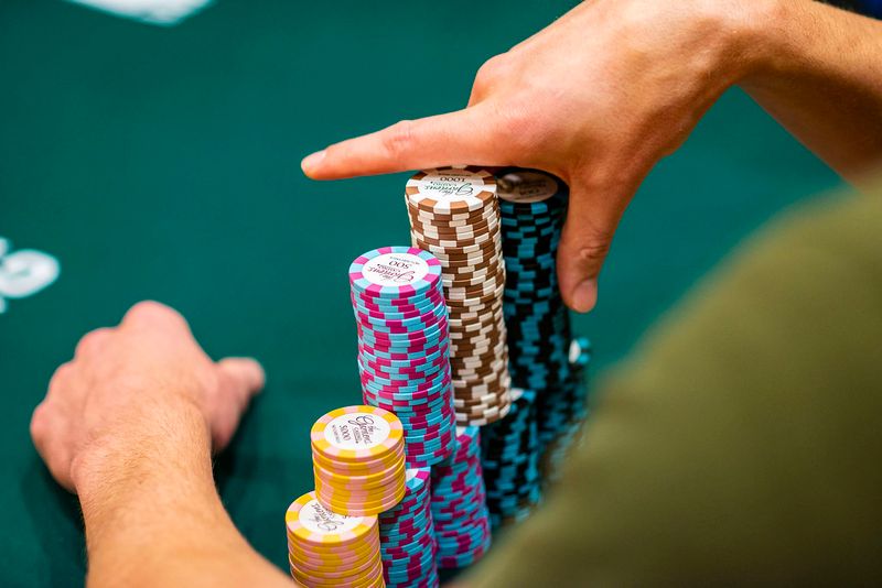 Kích thước ngăn xếp trong poker là bao nhiêu? Tầm quan trọng của kích thước ngăn xếp hiệu quả