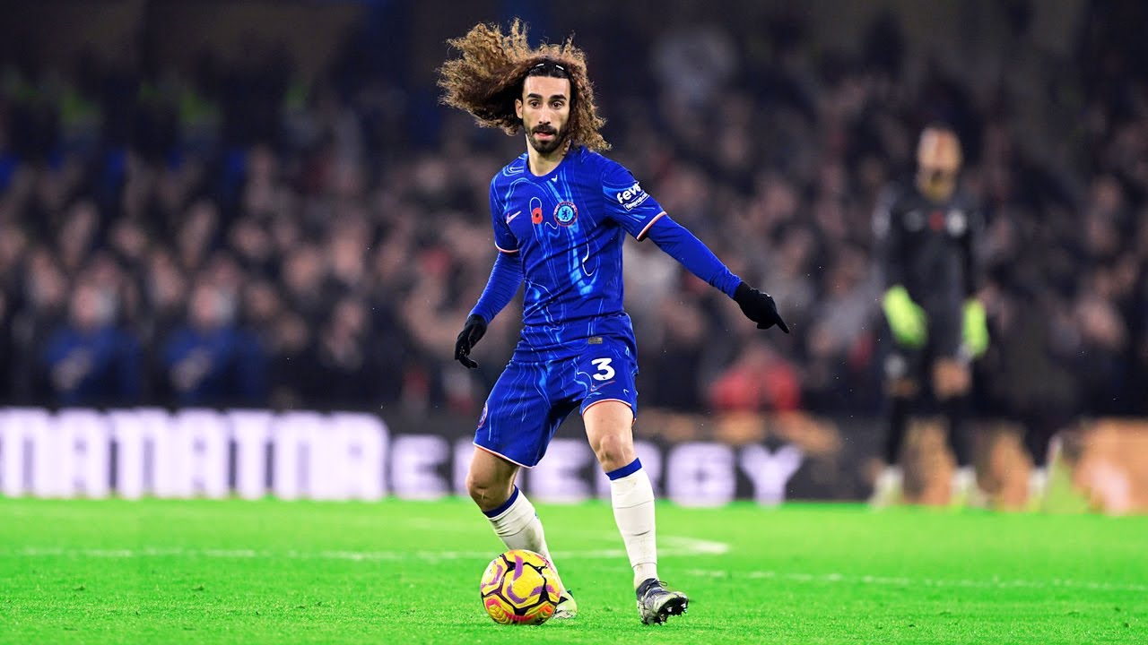 Marc Cucurella rơi nước mắt trên sân Chelsea FC