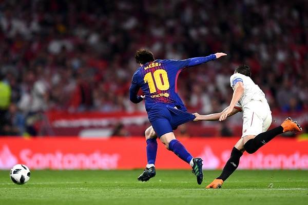 Đá phạt trực tiếp là gì? Khái quát quy định của FIFA - Ketquabongda.info