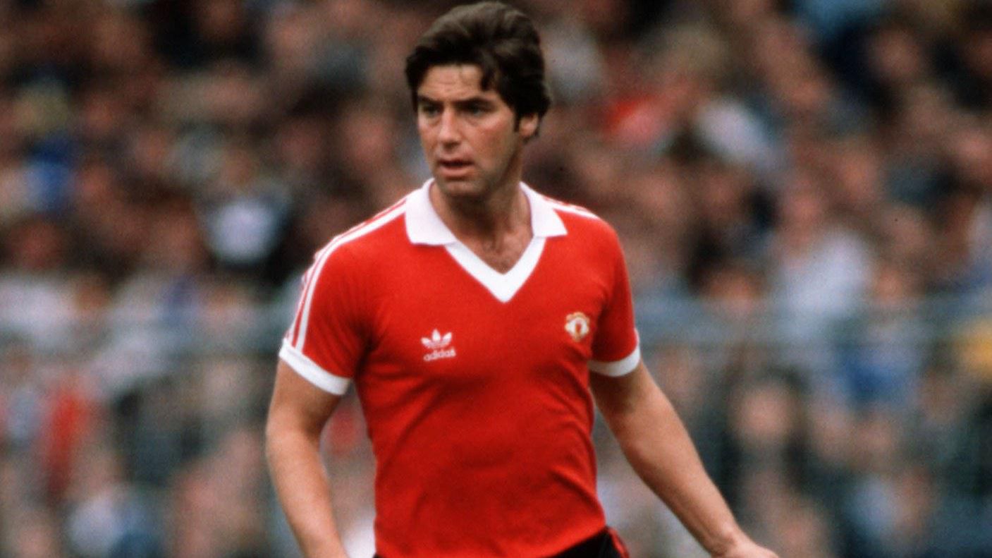 Tưởng nhớ Martin Buchan nhân dịp sinh nhật lần thứ 75 của ông | Manchester United