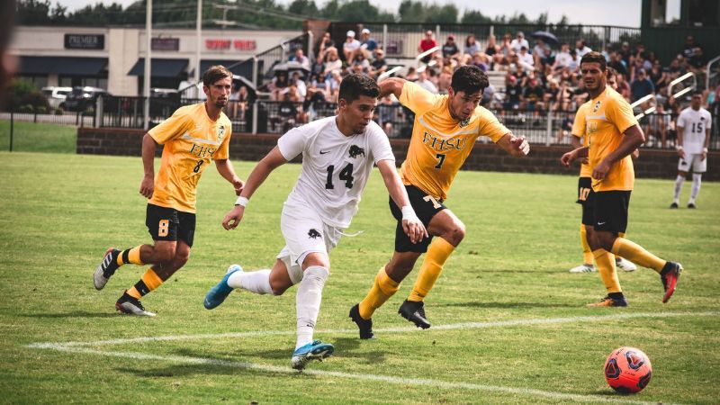 Mẹo đá bóng không mệt