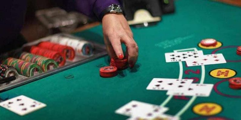 Kỹ Thuật Canh Bài Baccarat: Soi Cầu Và Chiến Thuật Quản Lý Vốn